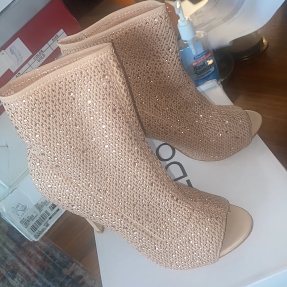Peep toe rhinestone bootie - Picture 2 of 4